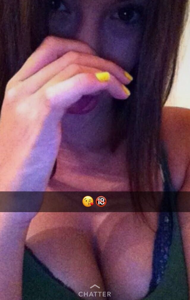 Axelle 24 ans grosse salope de snap